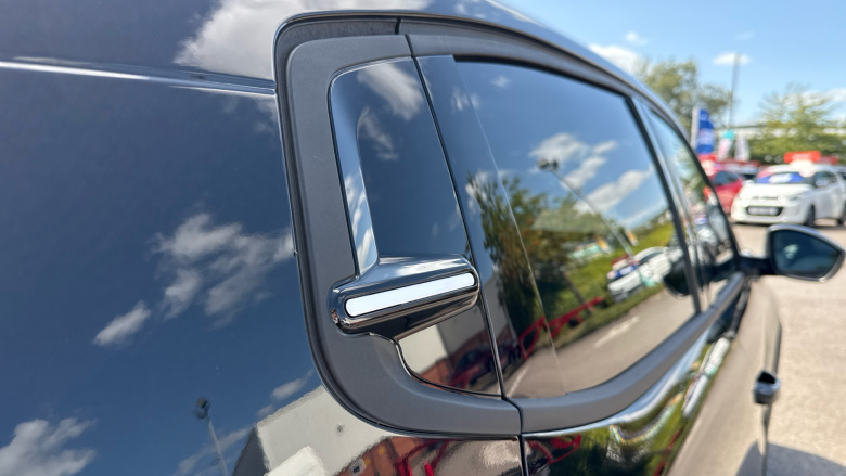 Citroen C3 83kW Max 44kWh 5dr Auto Electric Hatchback